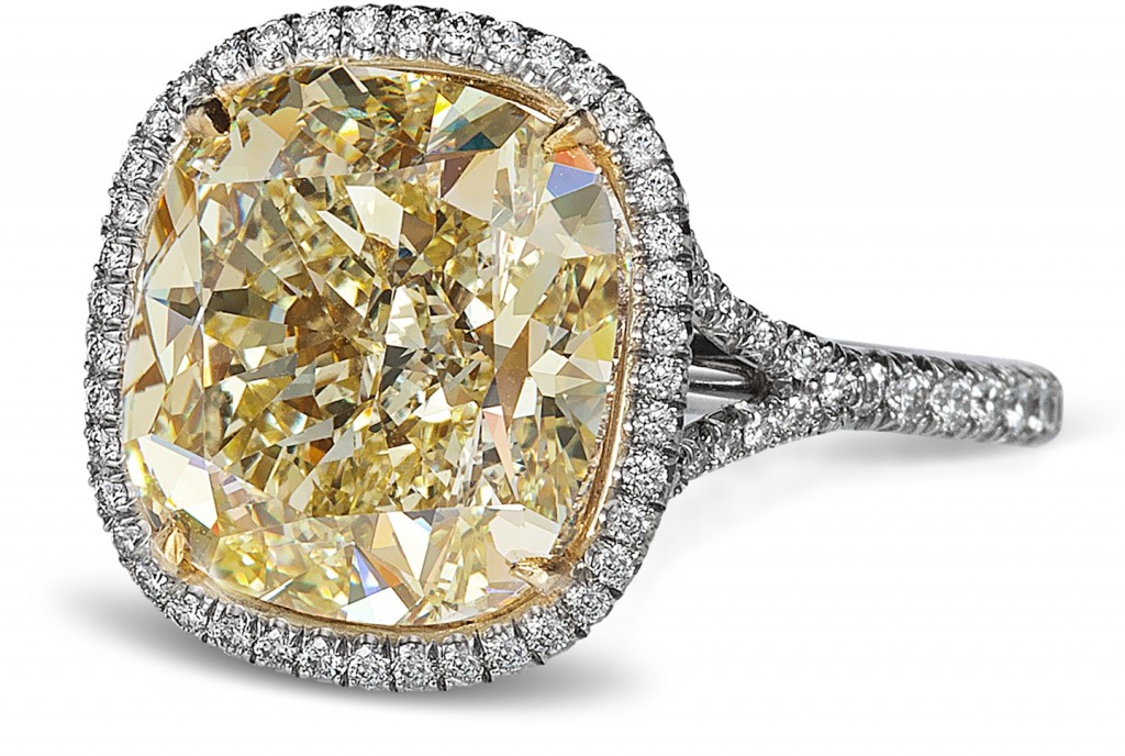 Stunning-diamond-right-hand-rings