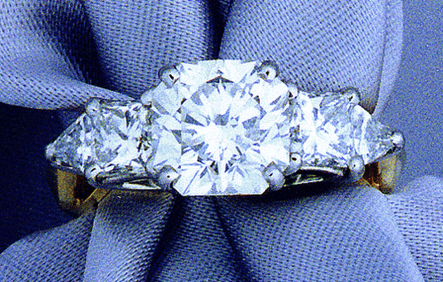 diamond-anniversary-rings